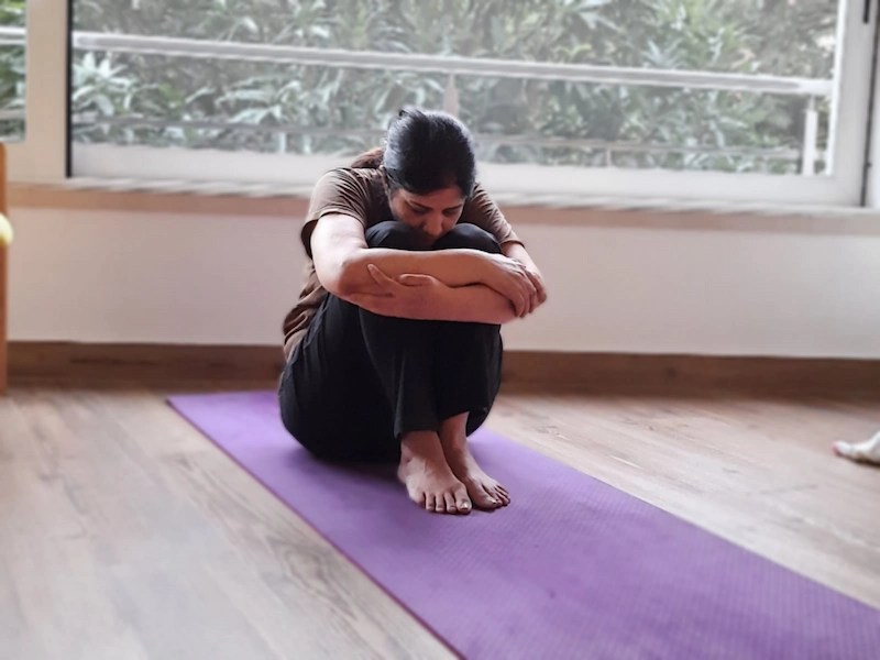 benefits of doing yoga at home